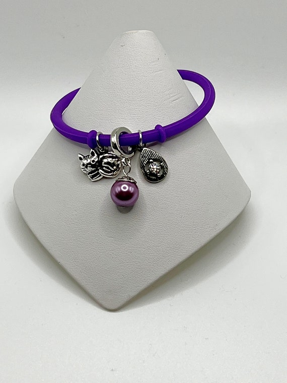 7.5" purple rubber cord bracelet