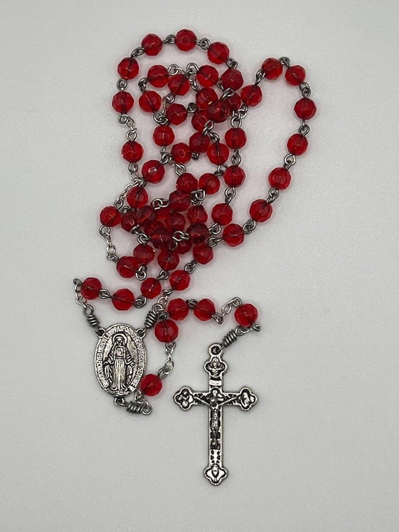 19.5" red bead rosary with Immacualte HEart of Mary center and Medugorje crucifix