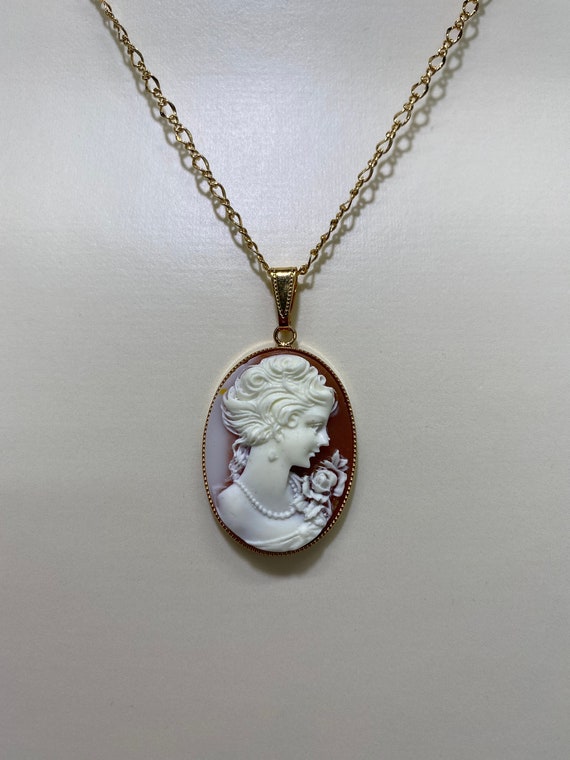 22" cameo pendant