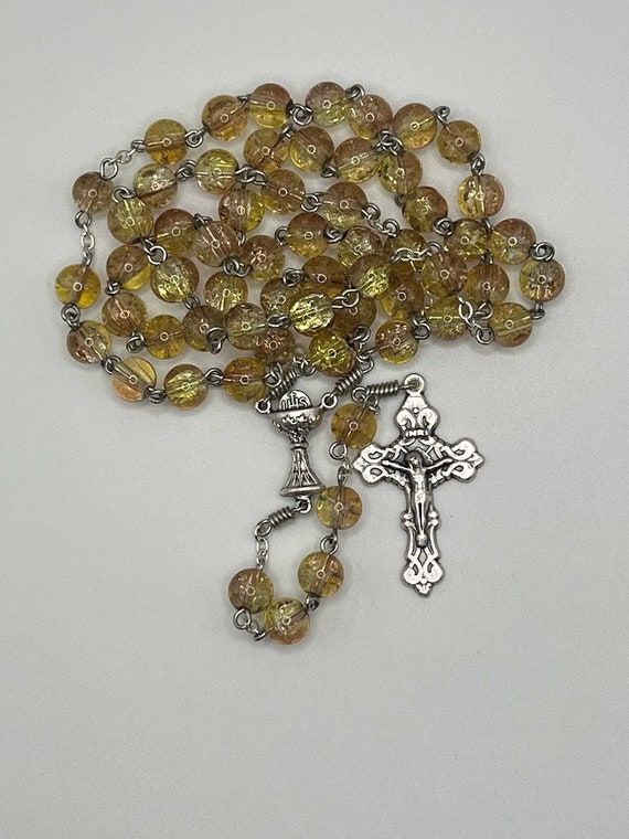 21.5" yellow/brown crackle glass bead rosary with chalice center and fancy crucifix