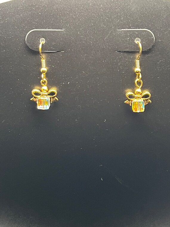 Swarovski crystal present earrings on gold