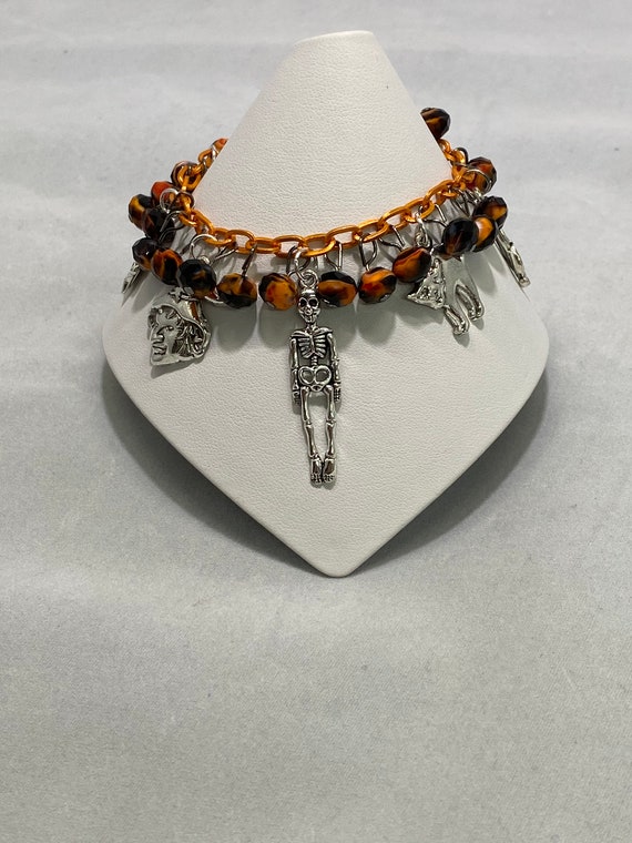 7" Halloween charms bracelet