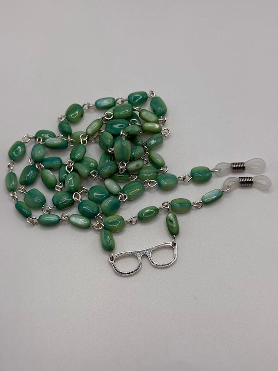 36" green nugget eyeglass chain