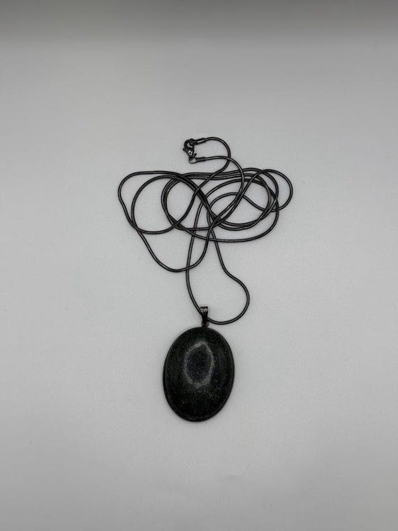 36" serpentine pendant necklace