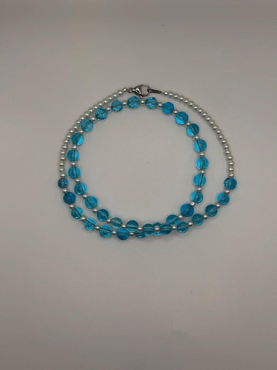 23" blue and pearl bead necklace