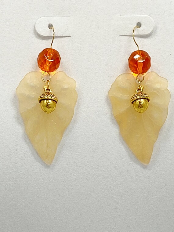 2.5" pale leaf earrings