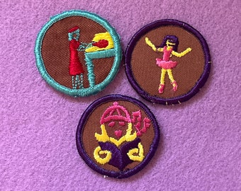 Vintage Girl Scout Patch | 1980s Collectible Applique