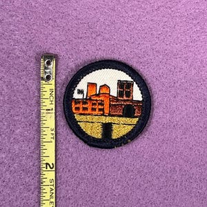 Parche vintage para banda de Girl Scout / Estilo insignia de los años 80 Buildings