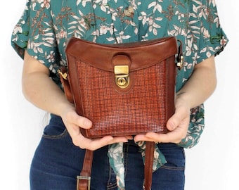 Vintage 90s Picard leather shoulder bag Brown woven crossbody bucket bag