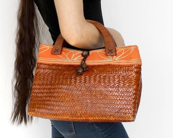 Vintage woven rattan straw bag Women&#39;s vegan boho summer handbag French market or beach tote