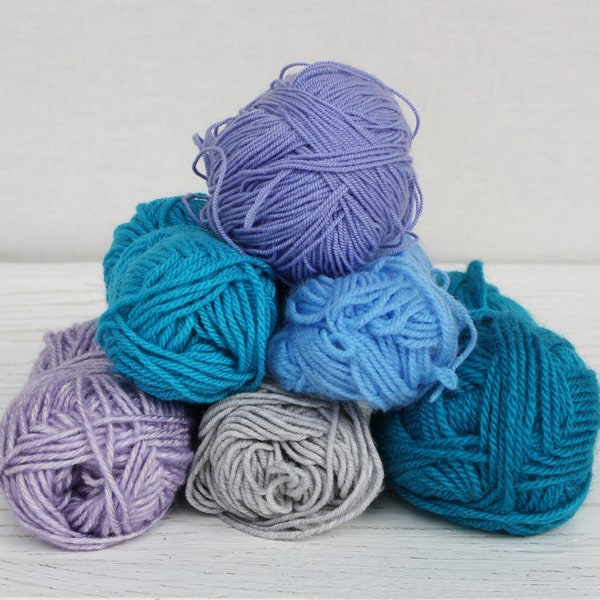 Various leftover yarn bundle Blue and purple mixed yarn wool scraps for knitting diy crafts weaving