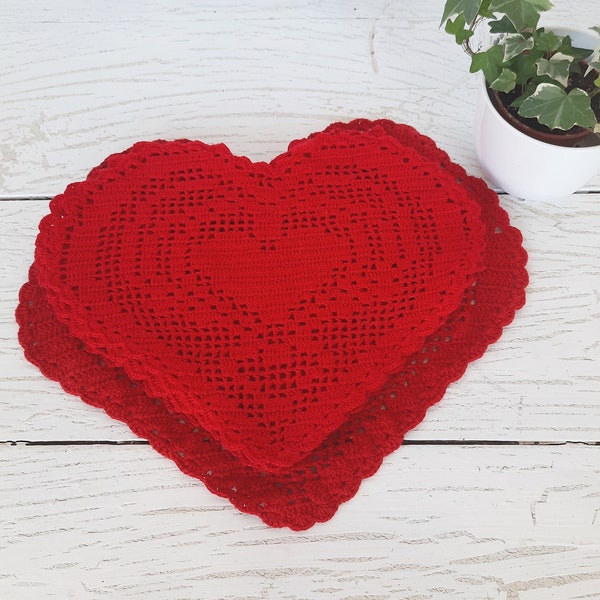 Heart placemat crochet doily cotton tablemat Vintage romantic cute Valentine's day table centerpiece crochet tablecloth craft supplies