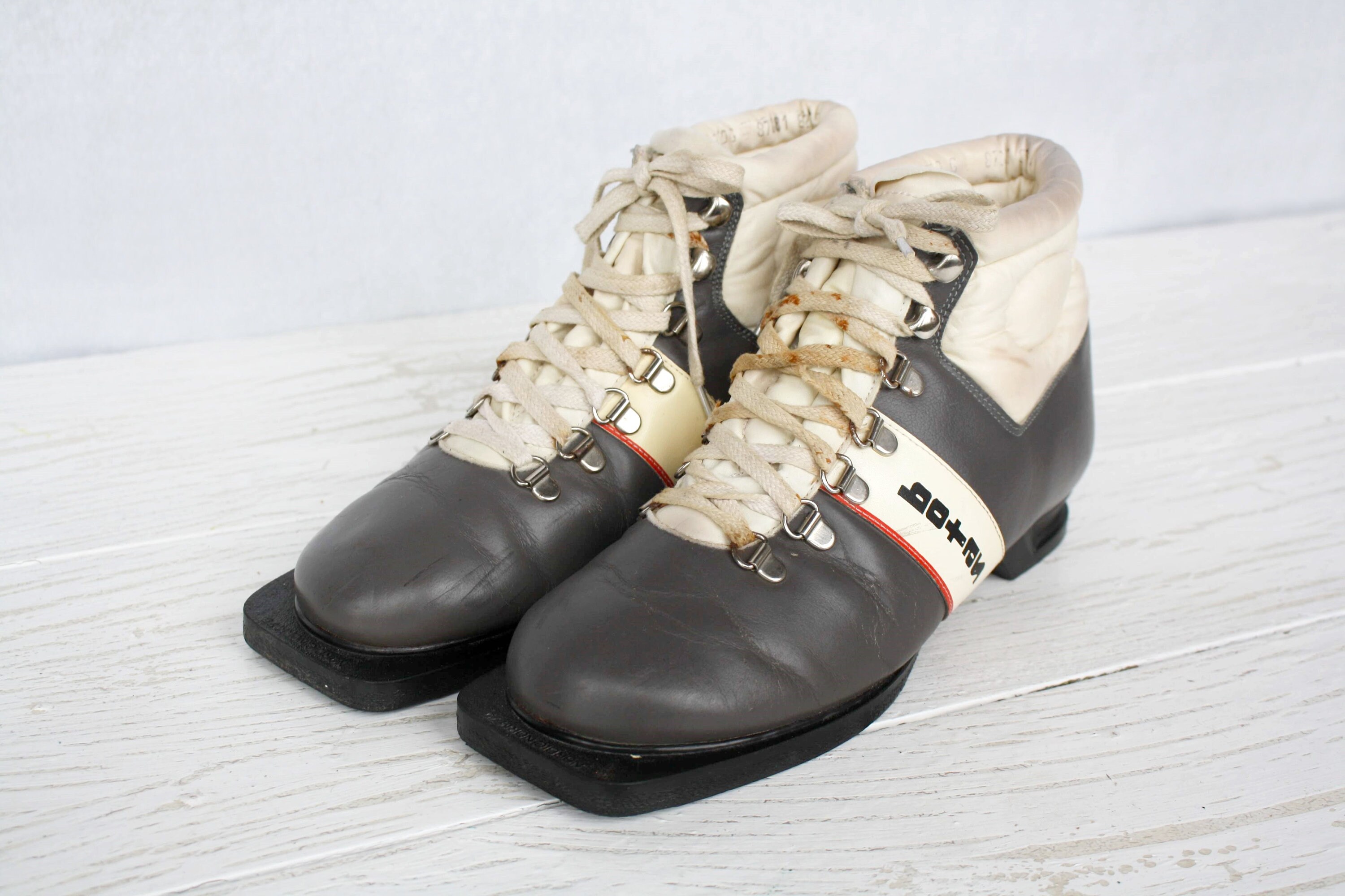 Retro collectible ski boots Vintage Czech 80s winter cross Etsy