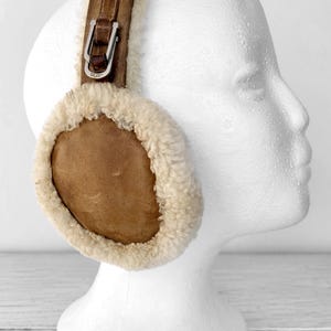 Ugg Leather and Shearling Earmuffs Vintage Women display picture 3