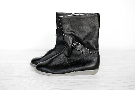 Vintage 90s black leather mid-calf boots Soviet era women's low heel winter footwear