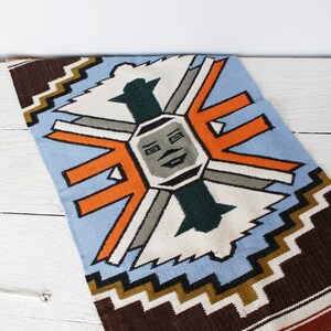 Tapisserie indigène art tissé laine du sud-ouest chemin de table tissé vintage ethnique Navajo suspendu décor totem tribal aztèque textile tissé à la main