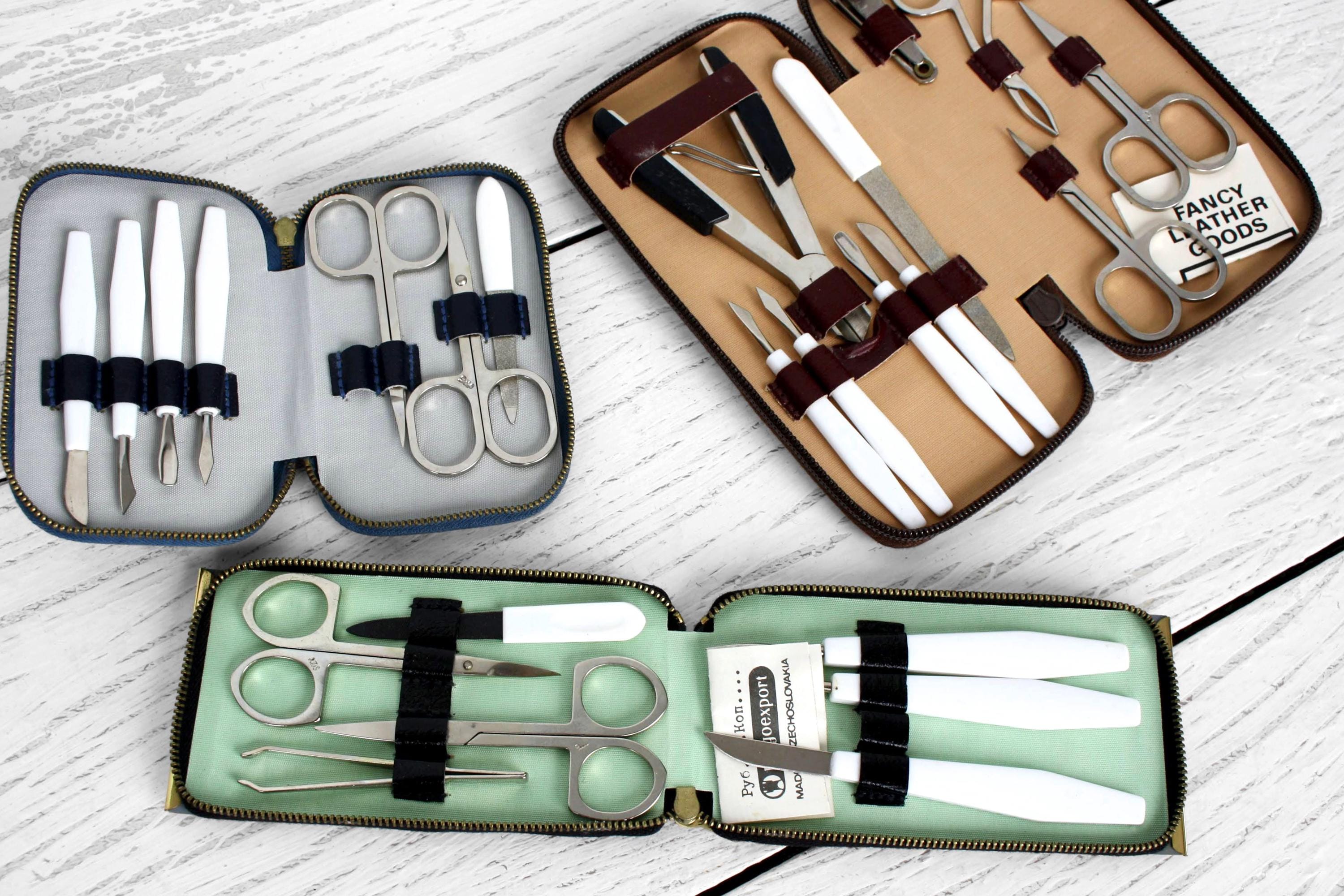?Antique set of ladie’s grooming set circa 1900. Victorian Manicure Antique Grooming Set, Victorian Case  main image 3