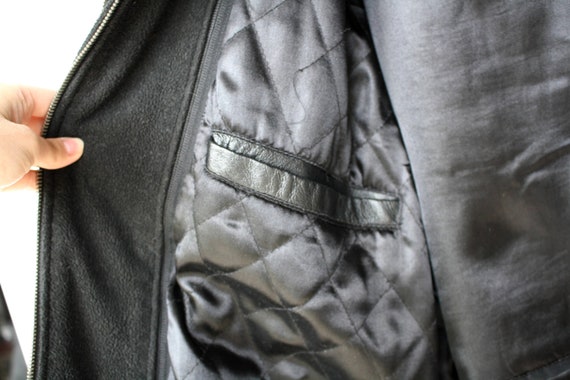 Shortening leather jacket deals sleeves with zippers