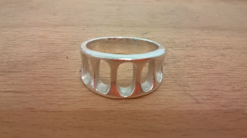 925 solid silver decorative ring SIZE P