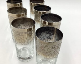 1950's Set of 7 Dorothy Thorpe Glasses Style Grape Pattern 1950's Set of 7 Dorothy Thorpe Glasses Style Grape Pattern