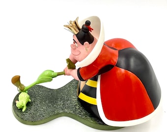 WDCC Disney Queen of Hearts & Playing Card From Alice in