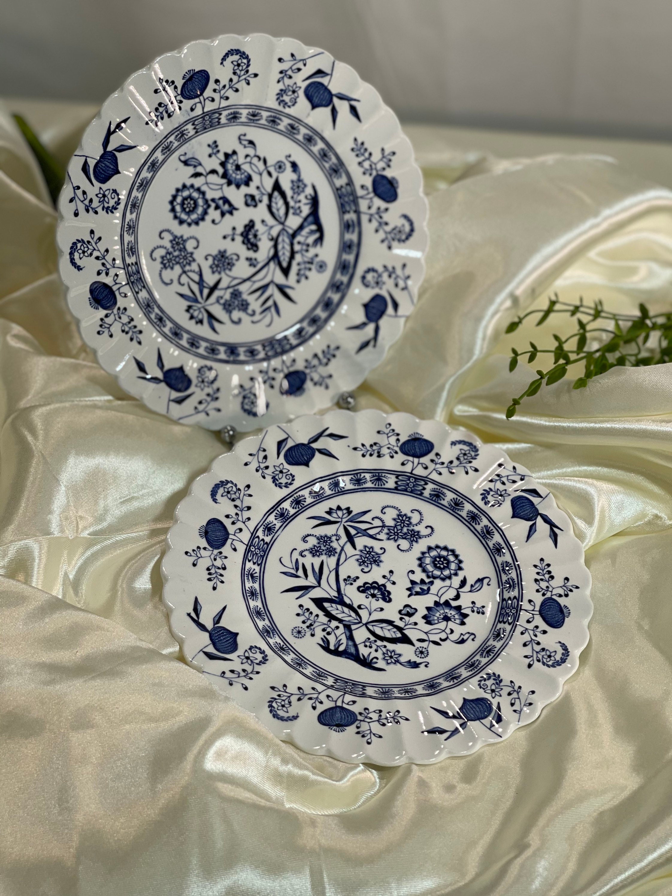 Vintage Nordic Blue J\u0026G Meakin 6 3/4 