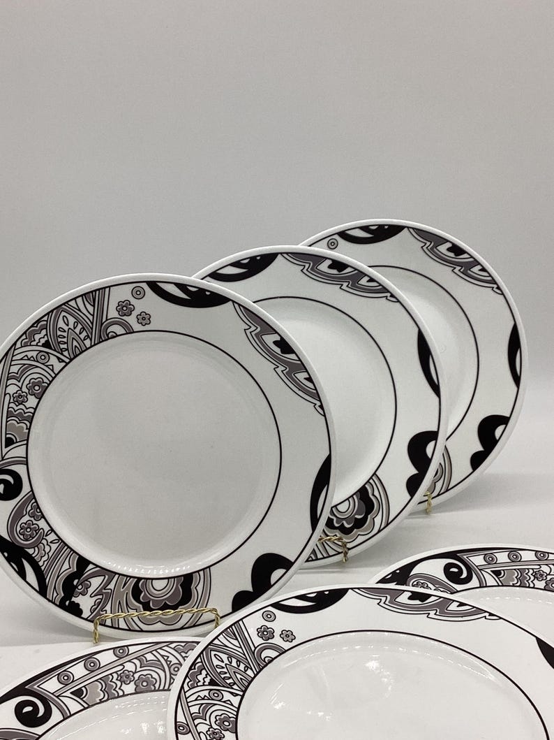 Corelle Nouveau Dinner Plates (set of 7): Black & White Retro ...