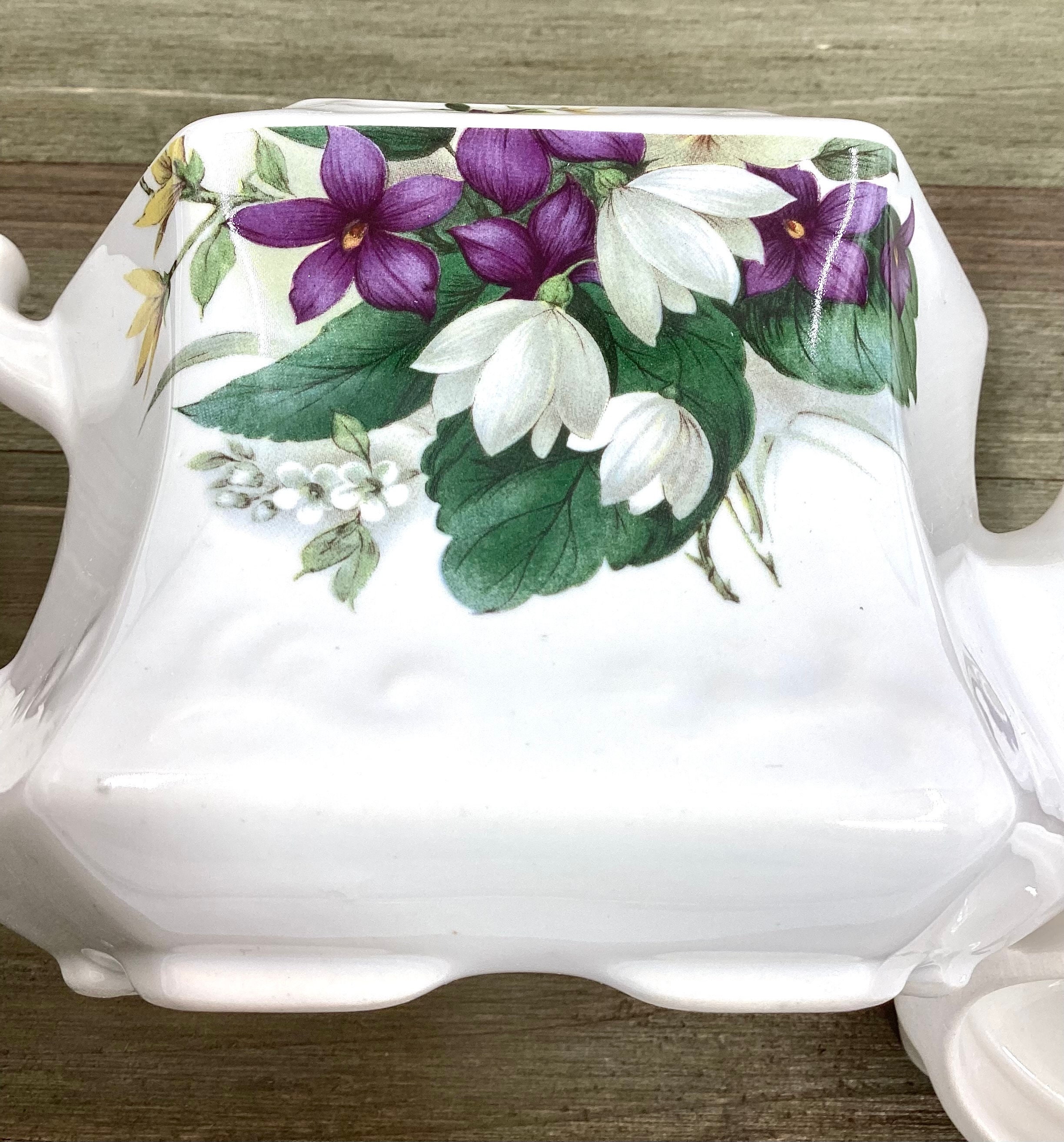 Exclusive Design by Crownford Giftware Corp Tea Pot With Lid