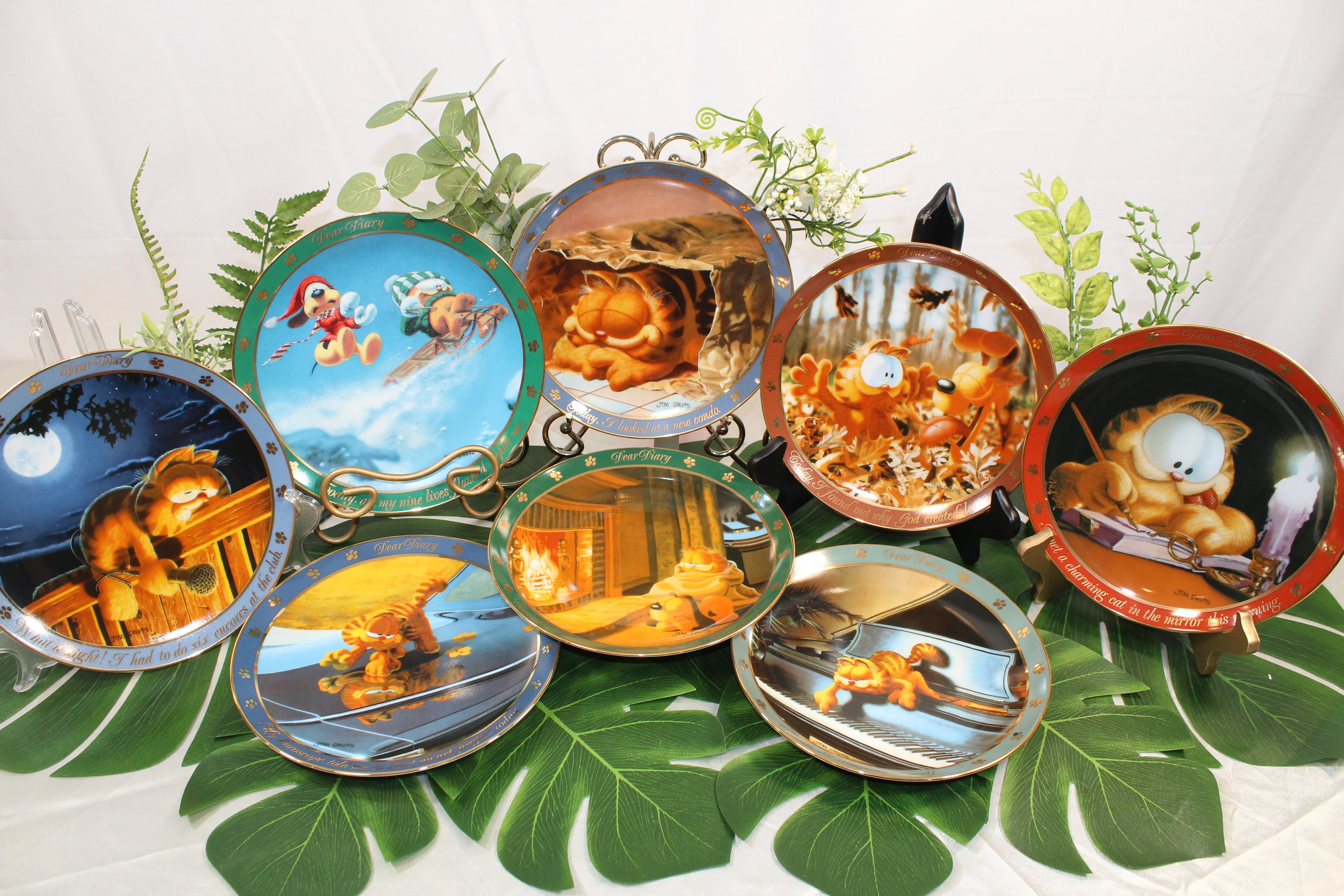 Garfield Decorative Plates Garfield Set of 8 Plates Collectors