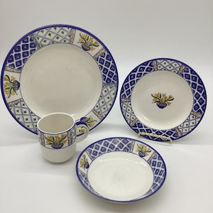 Royal Doulton Marisol Dishware Blue White Dish Royal Doulton Marisol Retired Replacement Dish Tablescape Everyday Dishes Royal Doulton (W.5)