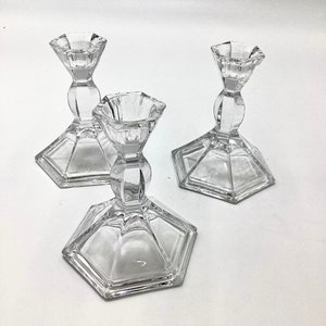 Set of 3 Candlestick Holders 5th Avenue Glass Wedding Gift Anniversary Candle Holder Home Decor Dining Table Vintage Decor Accent (F10-4)