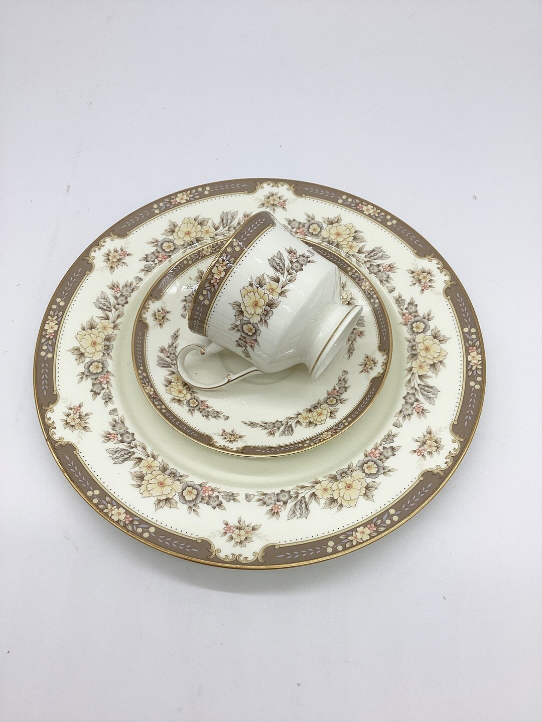Mikasa Marquis A9132 Ivory Dinnerware Mikasa Bone China
