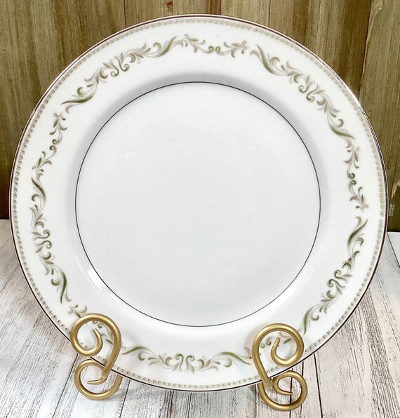 Discontinued mikasa dinnerware deals