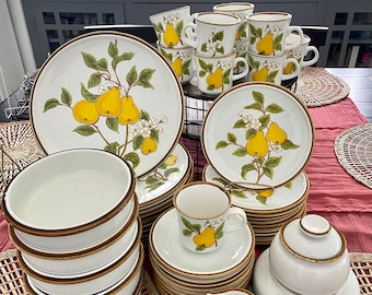 Dinnerware Bountiful By Mikasa Table Setting Plates Bowls Cup  Yellow Pears Dinner Plate Fruit Pattern Green Leaves Summer Dish Spring (N10)