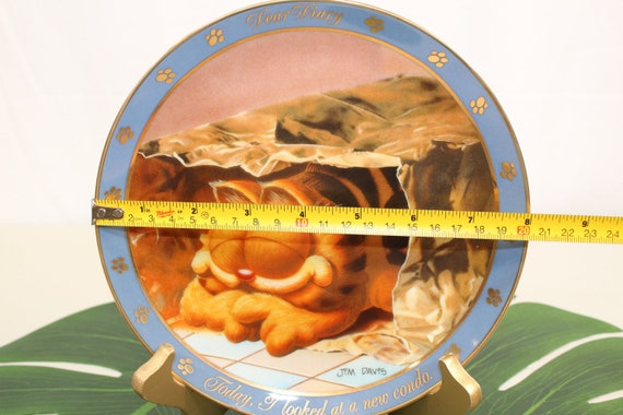 Vintage Garfield Decorative Plate Set, 8 Piece Collector's Edition
