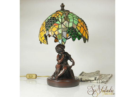 meyda tiffany table lamp