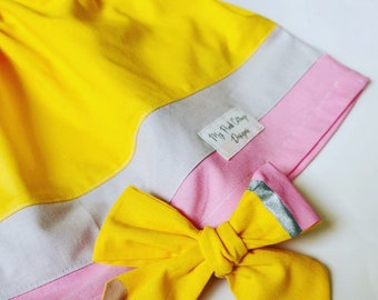 Pencil hairbow/back to school hair bow/ graduation hairbow
