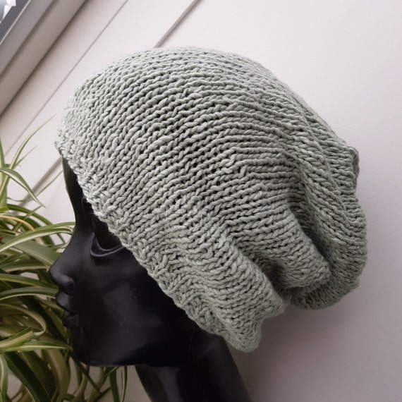 Pretty green sales bobble hat