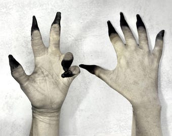 Vampire, Zombie, Alien Gloves - Comfy - Looks like dead or Alien Skin