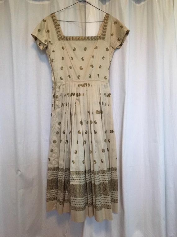 Vintage 1950's Printed Gold L'Aiglon Dress - image 1