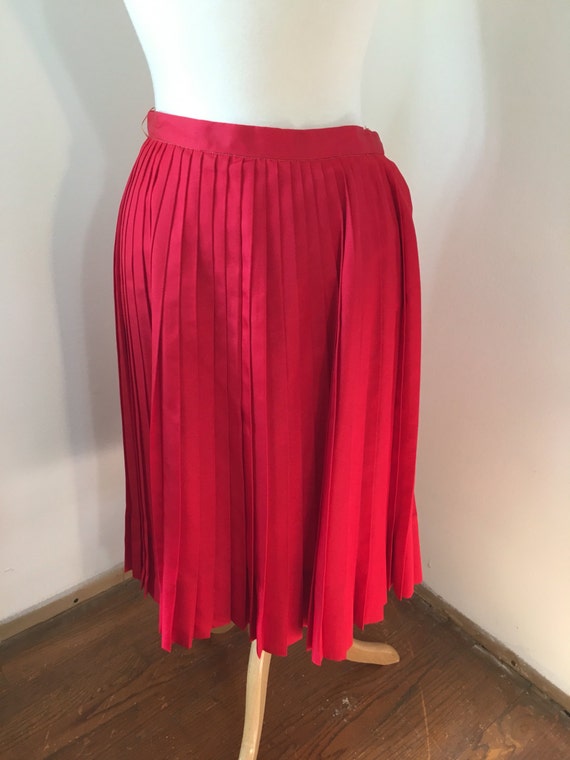 1960's Mr. Mort Sportswear Vibrant Red Pleated Sk… - image 2