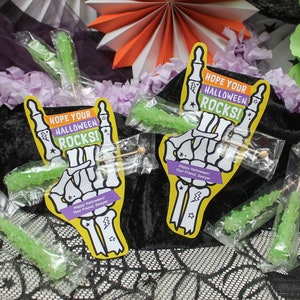Mano de esqueleto de rock para Halloween, imprimible, golosina de caramelo de roca para Halloween, rock on, etiqueta de golosina de Halloween, solo agrega confeti, DESCARGA INSTANTÁNEA