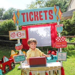 Retro Drive-In Movie Birthday Party Ticket Booth Signos imprimibles - fiesta de cumpleaños de película al aire libre, taquilla de autocine, imprimibles de bricolaje