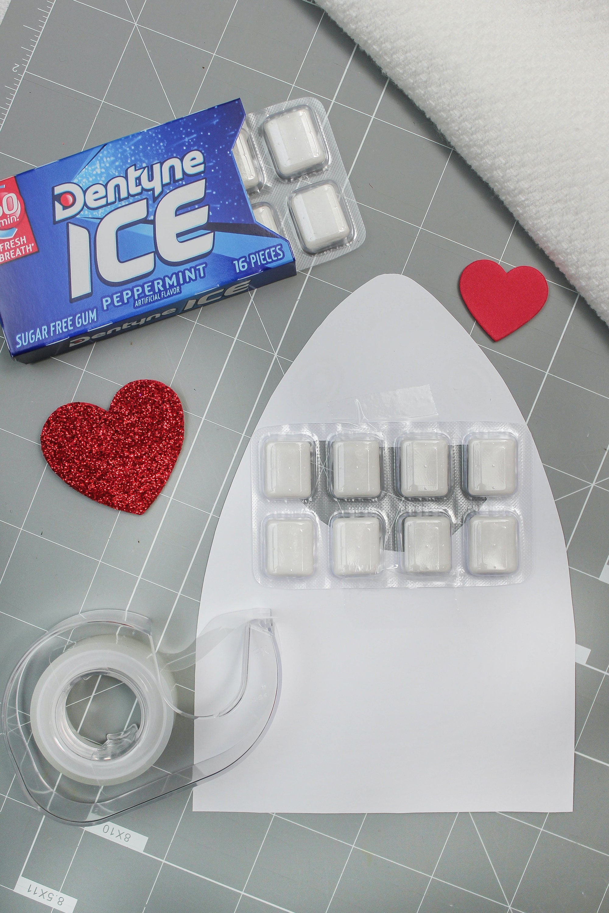 Fancy Land Valentinstag Bastelset – 24 DIY Kaugummi-Maschinen, Ca. 20,3 X 11,4 Cm, Für Kinder & Schule
