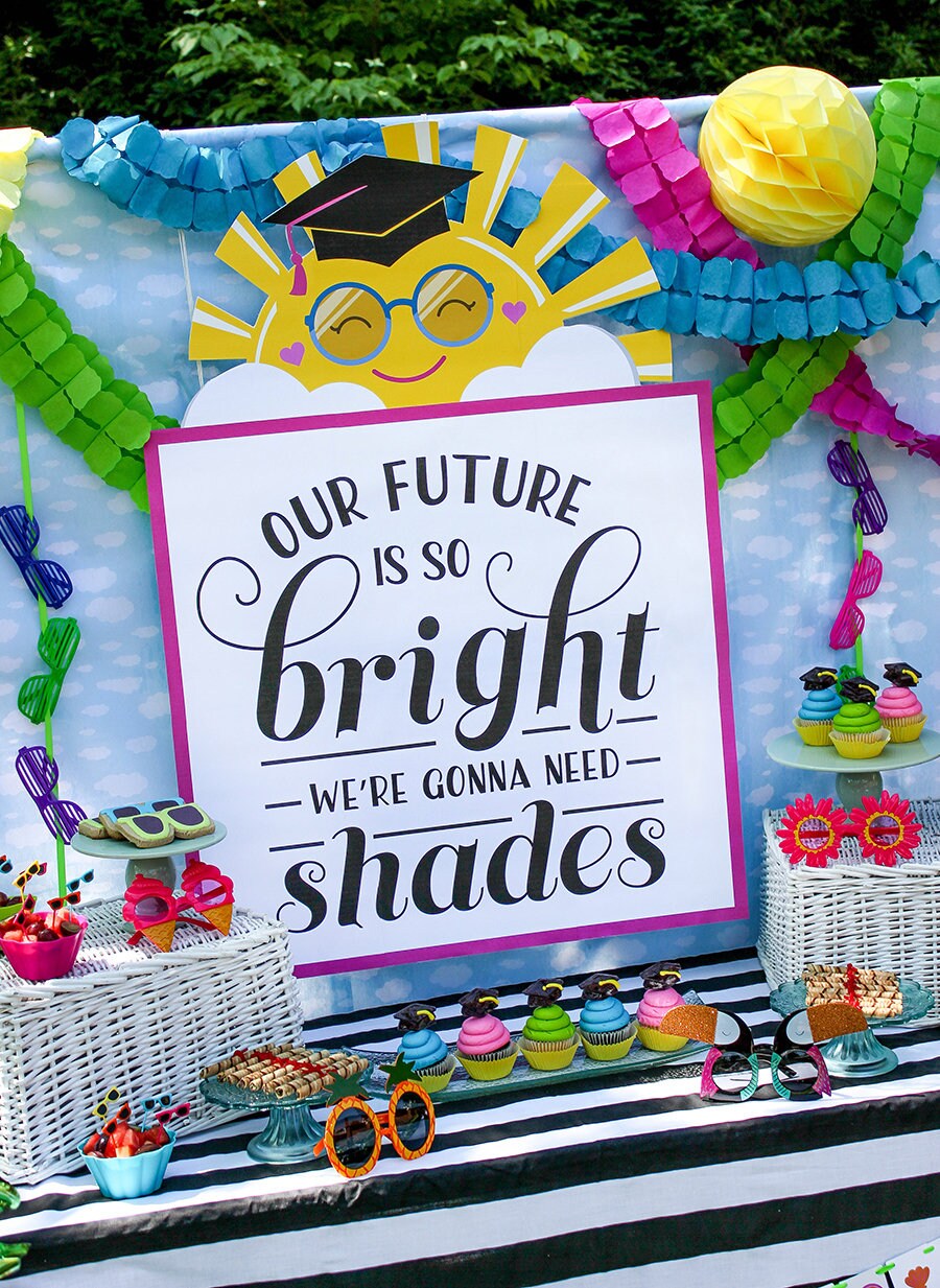 Fotohintergrund 'Our Future Is So Bright' – 2,1 X 1,5 M, Für Kindergarten-Abschluss, Party, Studio