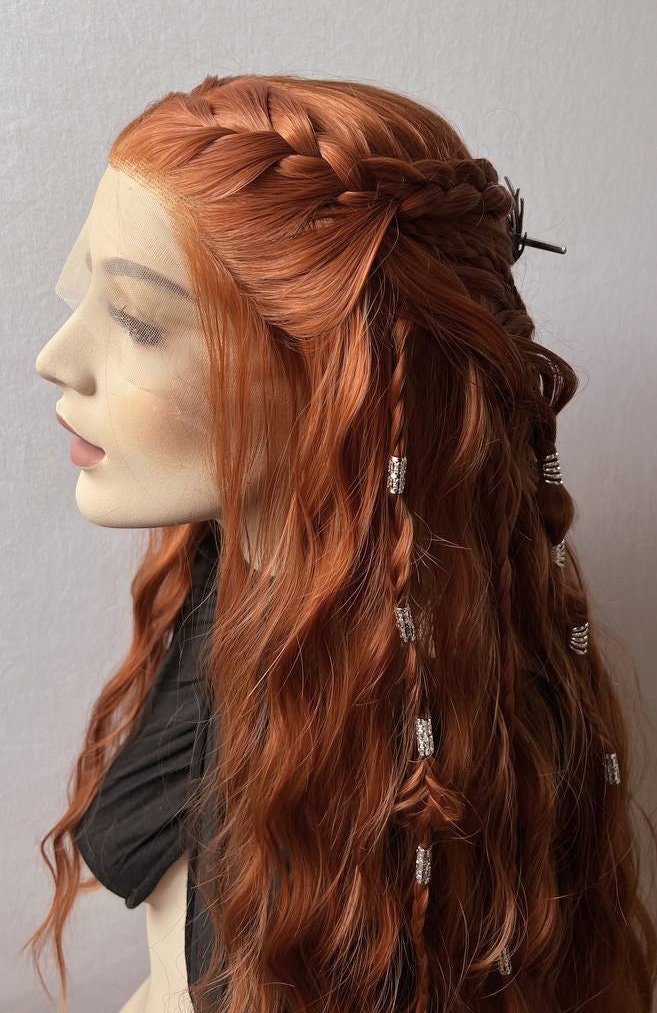 編み込みディテールのウェーブ魔女風ウィッグ オーダーメイド - Etsy 日本