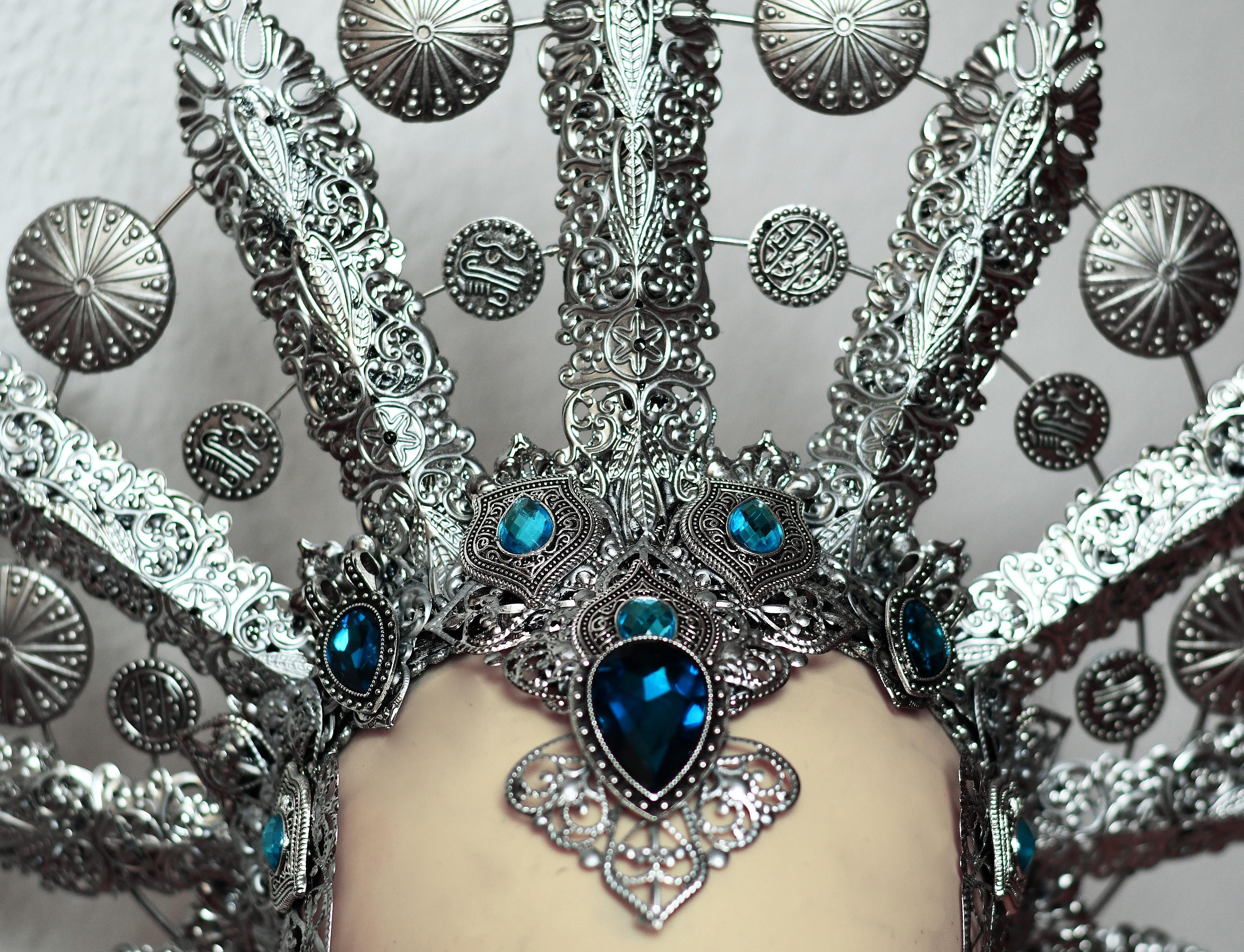 akasha queen of the damned headpiece