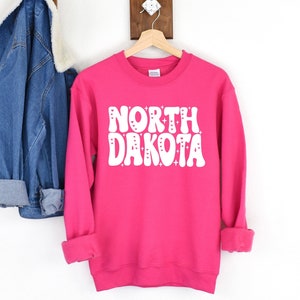 North Dakota Sweatshirt, Gildan Sweatshirt, Custom Colors, North Dakota State, Youth Sweatshirt, Unisex Sweatshirt, Retro