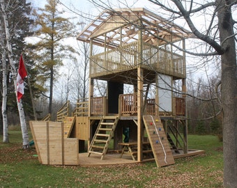 Custom Children's Tree House - Tree Fort or Play Structure