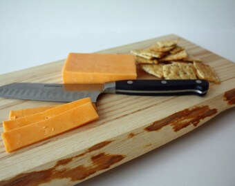 Trivet 4 made of Hardwood with Live Edge - Can be used as a cheese tray or serving tray